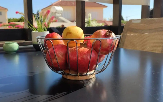 Lovely holiday home,Kapparis,2 swimming pools,Wifi
