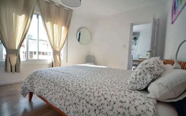 Sunny Apartment Central Sitges