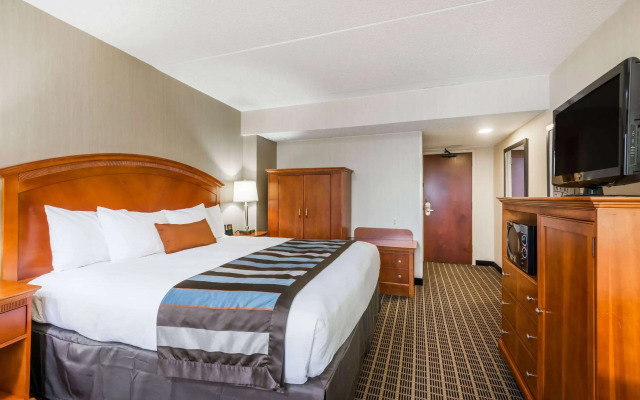 Wingate by Wyndham Springfield