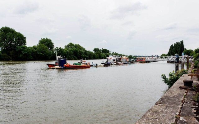 Chiswick Riverside Home