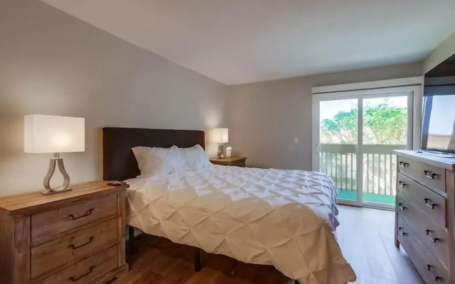 Luxury Ocean View Condo features Direct Access to Beach SBTC331 by RedAwning