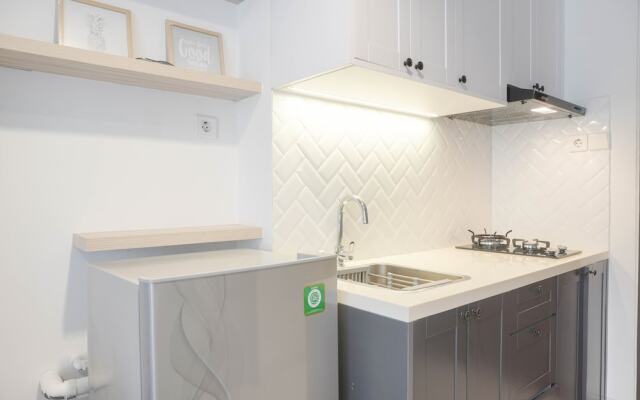 Cozy Stay And Spacious Studio At West Vista Apartment