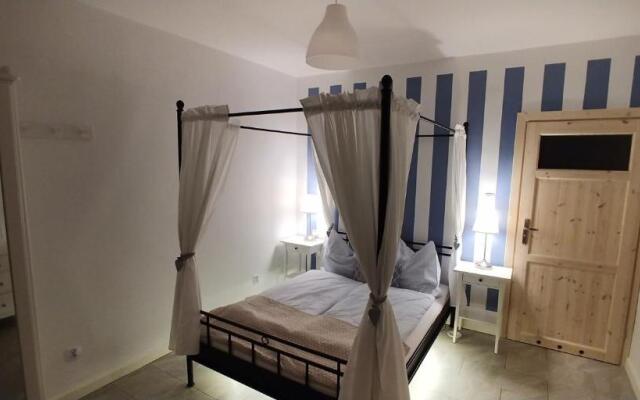 Bajkowy Las - Dom Gościnny Mariola