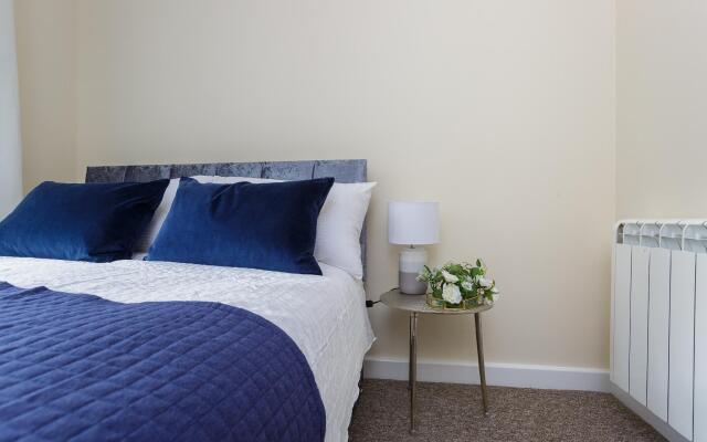 Luxury Burgess Apartments