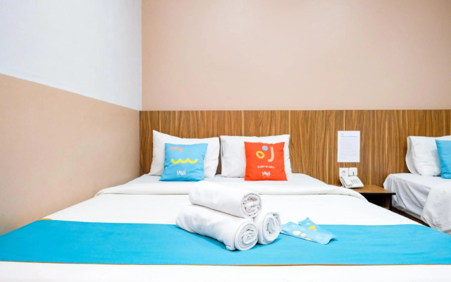 Sans Hotel Rajawali Surabaya