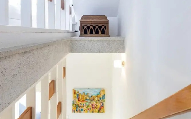 Seafront Small Home w Terrace