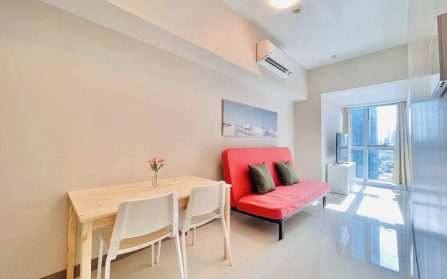 Uptown Parksuites BGC