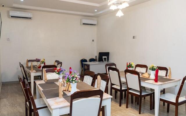 Mayors & Diplomat Suite GRA
