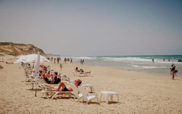 Poleg Beach Seaview Stay by Sea N' Rent