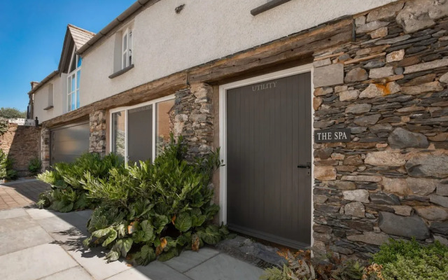 Wharton House Mews Retreat for two