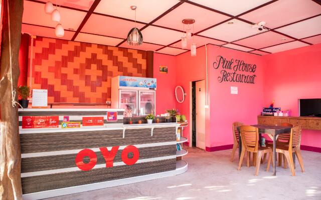 OYO 797 Pink House Bungalow
