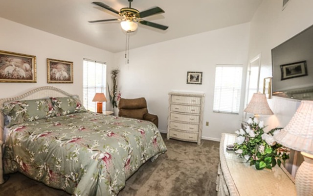 5211 Avenida Pescadora