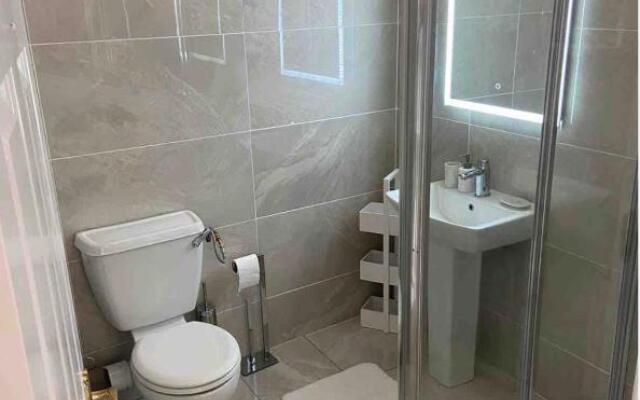 Letterkenny Three Bedroom Town Centre Apartment