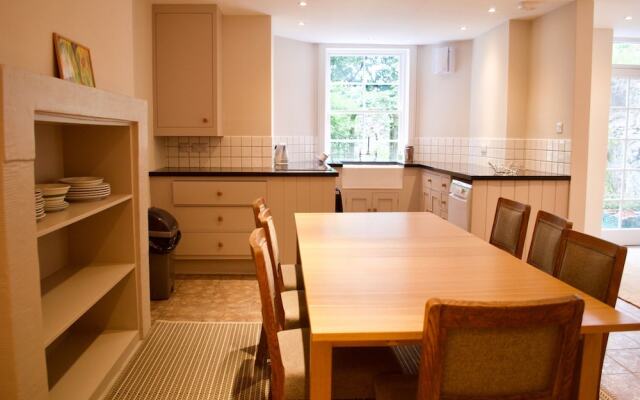 1 Bedroom Stockbridge Flat Sleeps 6