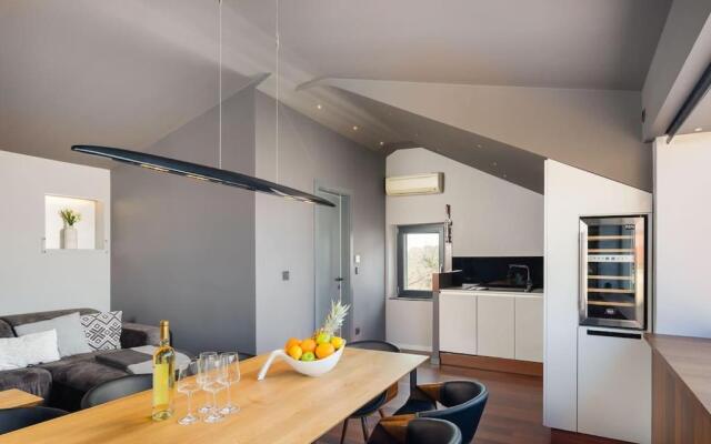 New luxury apartment Bacvice