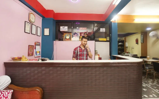 SPOT ON 465 Hotel Brunei Holiday Inn