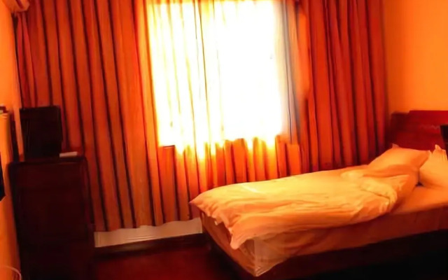 Luzhi Shuixiang Young Courtyard Homestay
