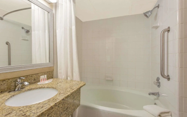 Baymont by Wyndham Fayetteville Fort Bragg Area