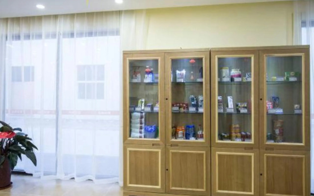 Rujia Hotel (Jinan Shandong International Convention and Exhibition Center Jiqi Road Kuangshan)