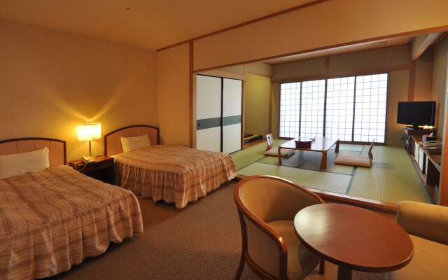 Tamana Onsen Hotel Shirasagi