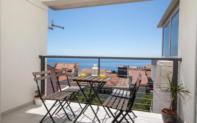 Apartments Left & Right with jacuzzi, 4 stars