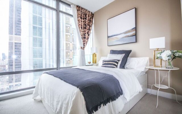 Sarkar Suites - YorkVille