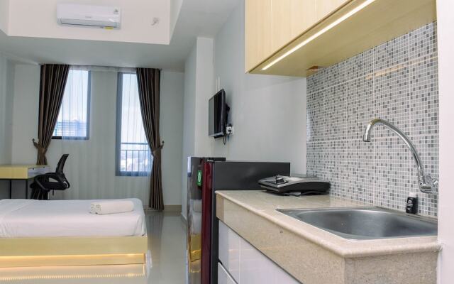 Cozy Studio with Single Bed at Evenciio Margonda Apartment