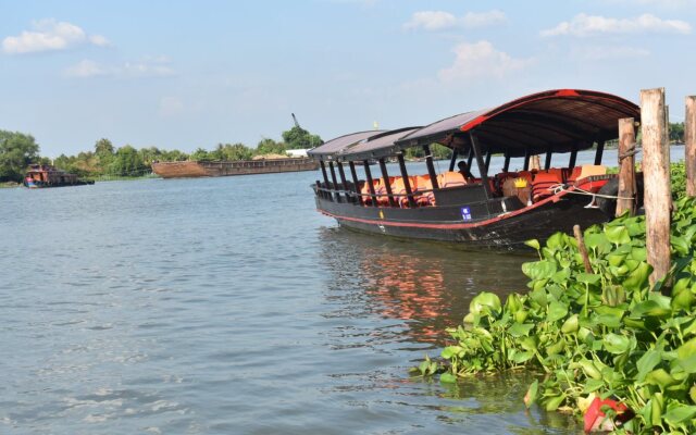 Mekong Lodge Hotel & Resort