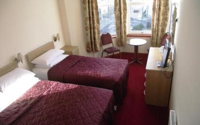 Sandringham Hotel
