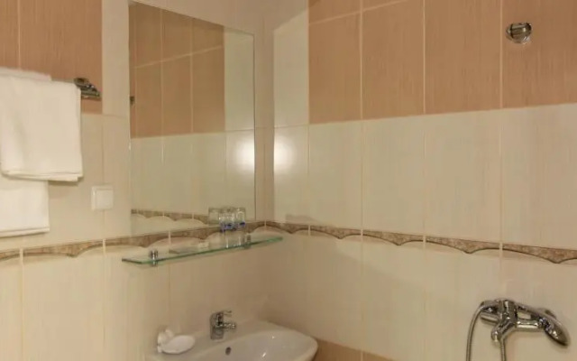 Bedroom Place Guest Rooms