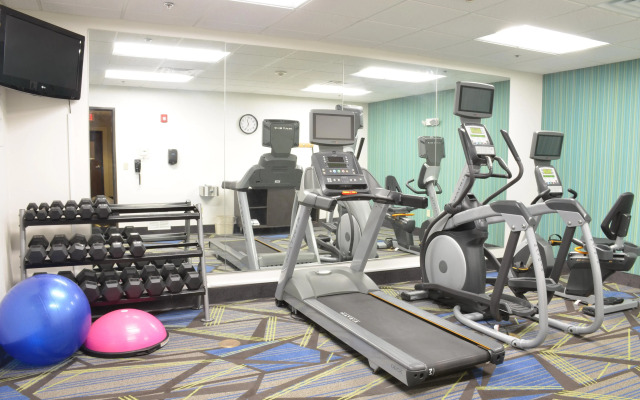 Holiday Inn Express Waterloo Cedar Falls by IHG