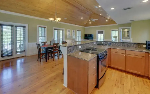 Magnolia Cottages By The Sea- 113 Patina by Florida Star Vacations