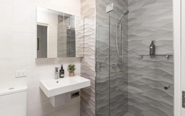 The Outlook 3 - Beachfront Apartment Newcastle