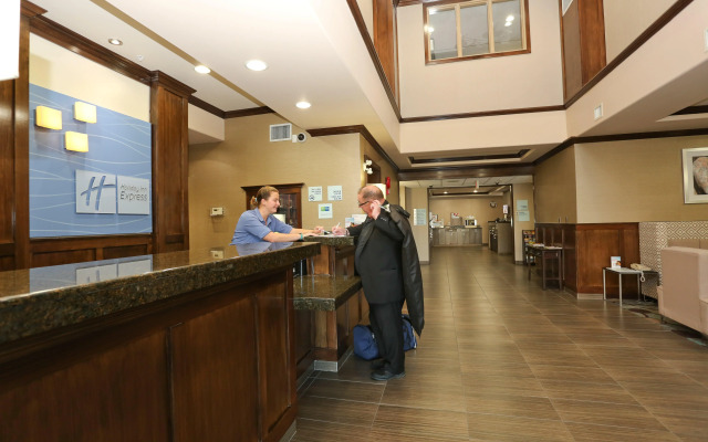 Holiday Inn Express And Suites - Vernon by IHG