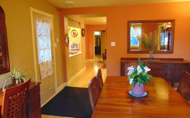 Downtown Executive Suites - Queens Road