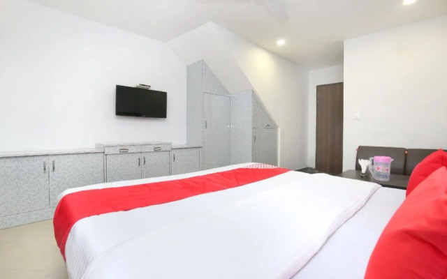 OYO 24778 Hotel 24