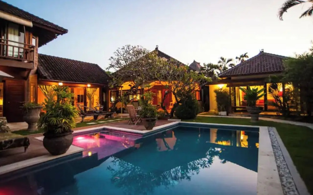 Villa Flora Seminyak