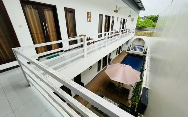 Double D Guesthouse and Villa