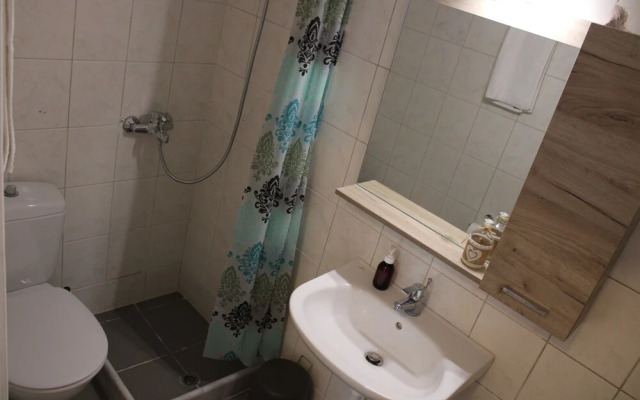"kalamaki Plaza Apartments 'asteri' "