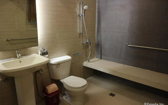 Skylight Hotel