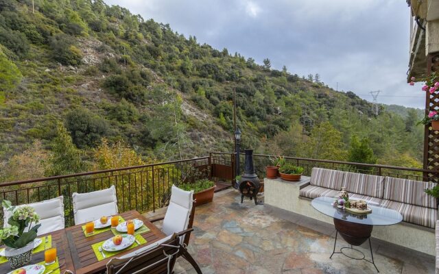 Troodos Riverside Cottage