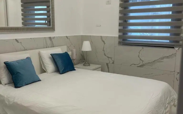 Best Apartment TEL AVIV CENTER 50Meters from the beach/PARKING