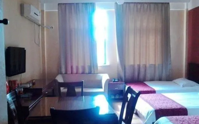 Jiangyan 996 Business Hotel