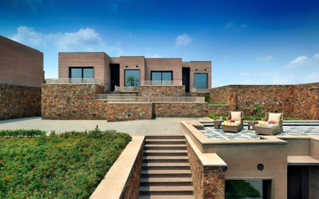 The Lalit Mangar