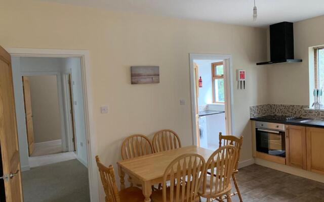 Secluded hilltop hideaway!