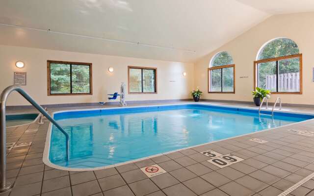 Best Western Plaza Hotel Saugatuck