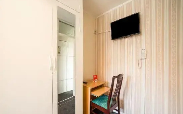 OYO Devine Beach Hotel, Westcliff Southend-On-Sea