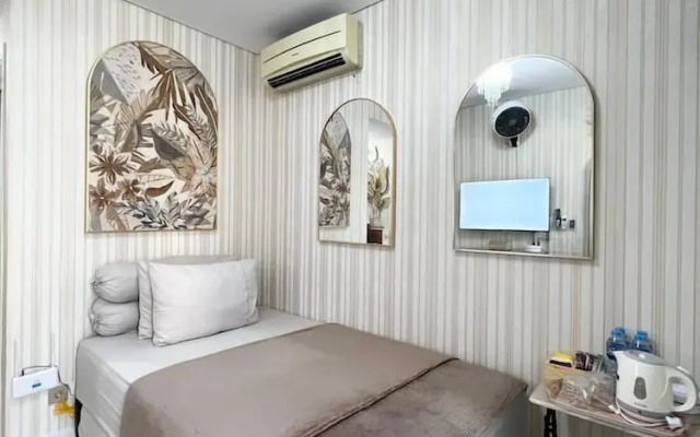 Salute de Madison Park Apartments