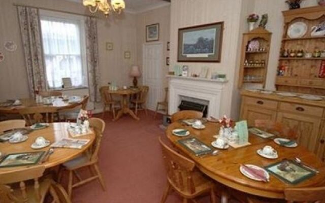 Black Swan Guest House