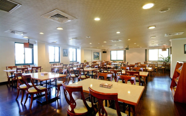 F Hotel Tainan